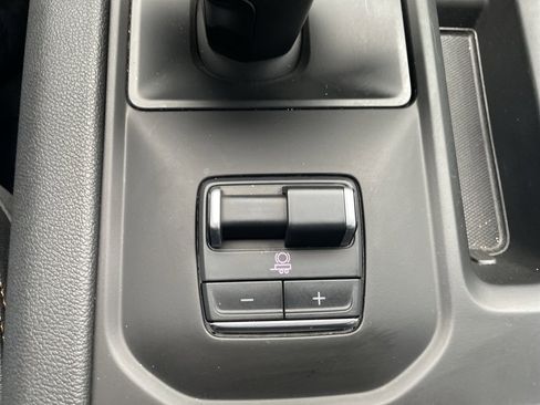 Used 2023 GMC Sierra 1500 AT4 w/ Technology Package image 35