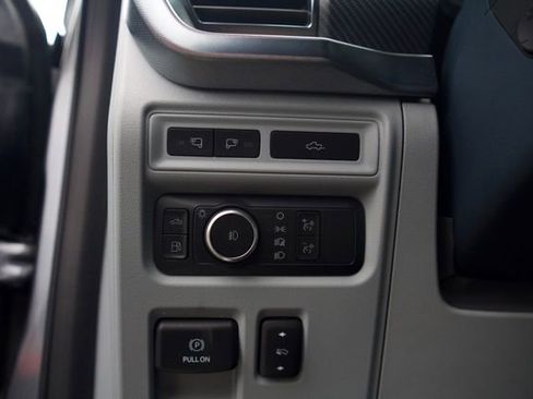 Used 2022 Ford F150 Limited AWD/4WD image 11