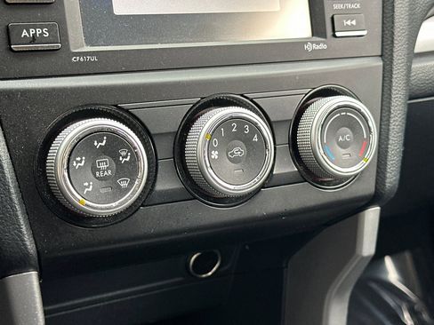 Used 2016 Subaru Forester 2.5i w/ Alloy Wheel Package image 20