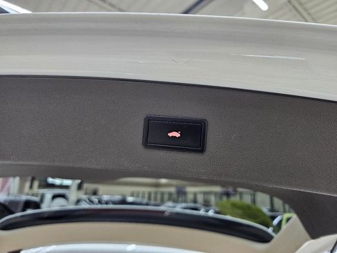 Used 2011 Audi Q5 3.2 Prestige AWD/4WD image 12