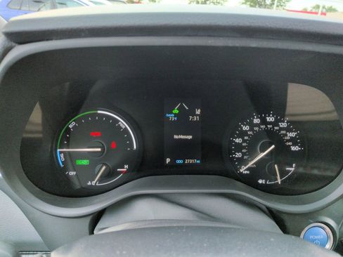 Used 2023 Toyota Sienna XSE w/ XSE Plus Package AWD/4WD image 15