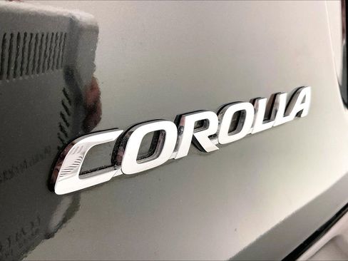 Used 2019 Toyota Corolla LE image 31