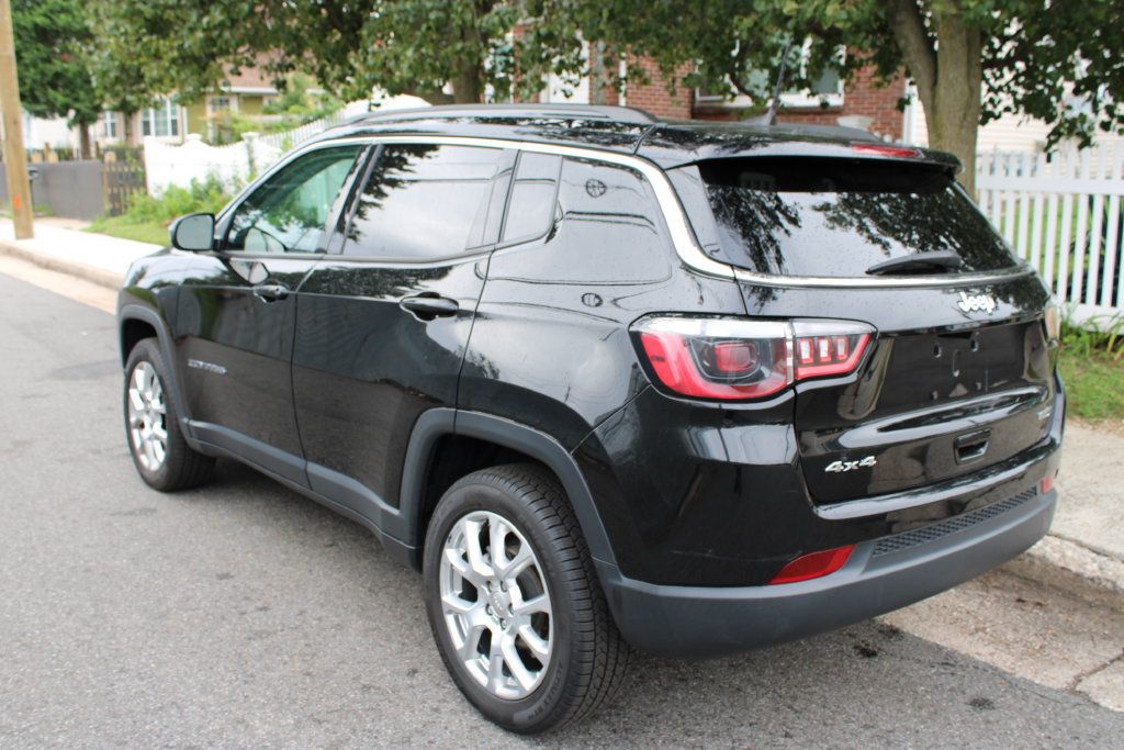 Used 2022 Jeep Compass Latitude w/ Sun and Sound Group AWD/4WD image 7