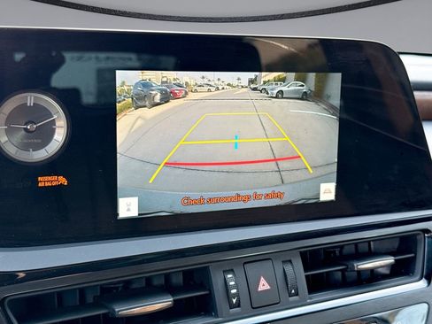 Used 2025 Lexus ES 350 w/ Premium Package FWD image 24