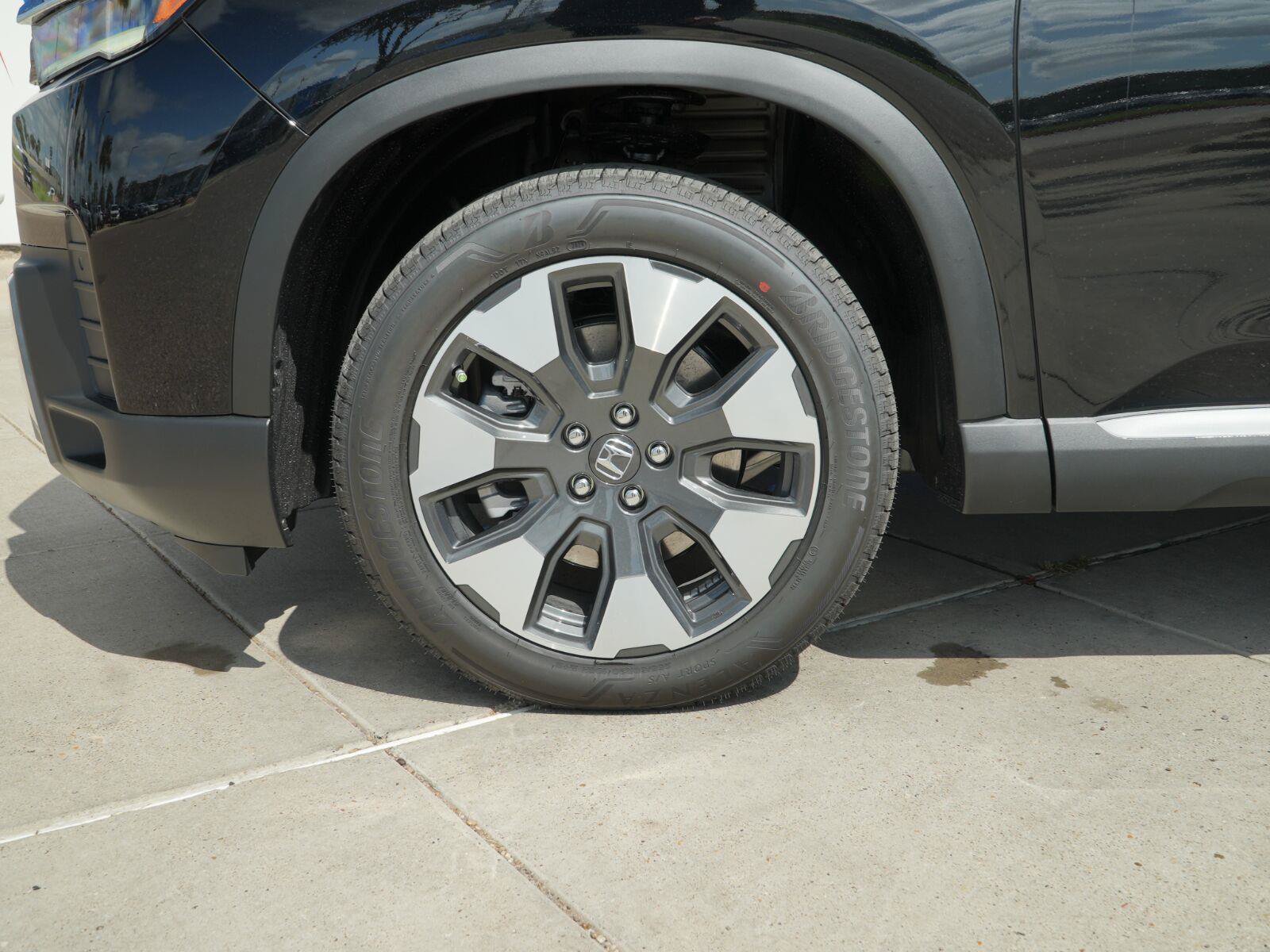 New 2026 Honda Pilot Elite image 12