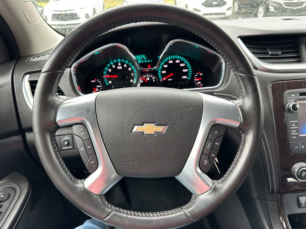 Used 2015 Chevrolet Traverse LT FWD image 12