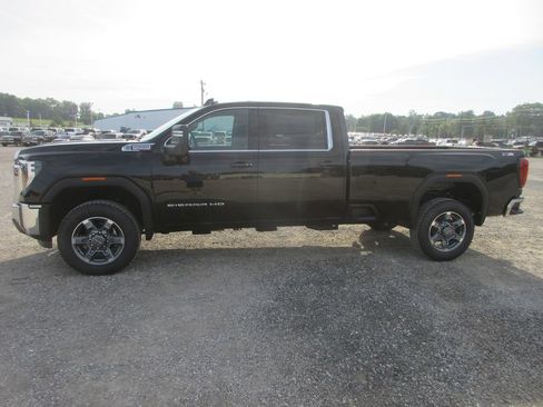 New 2026 GMC Sierra 3500 SLE w/ SLE Value Package AWD/4WD image 9