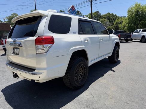 Used 2010 Toyota 4Runner SR5 AWD/4WD image 5