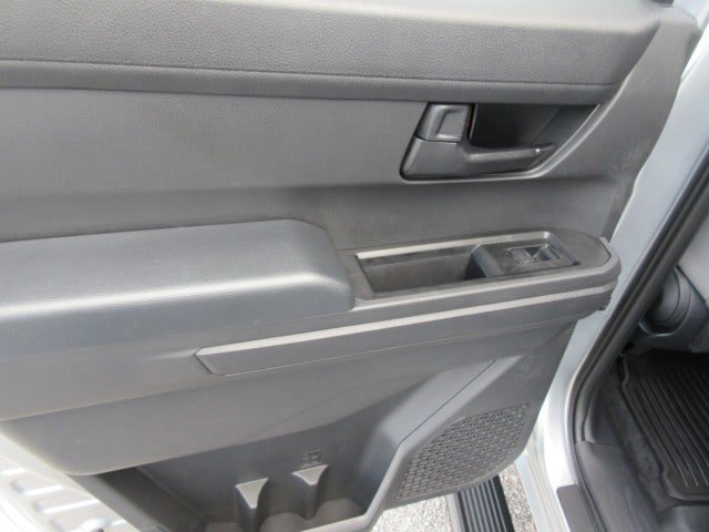 Used 2025 Toyota Tacoma SR5 AWD/4WD image 21