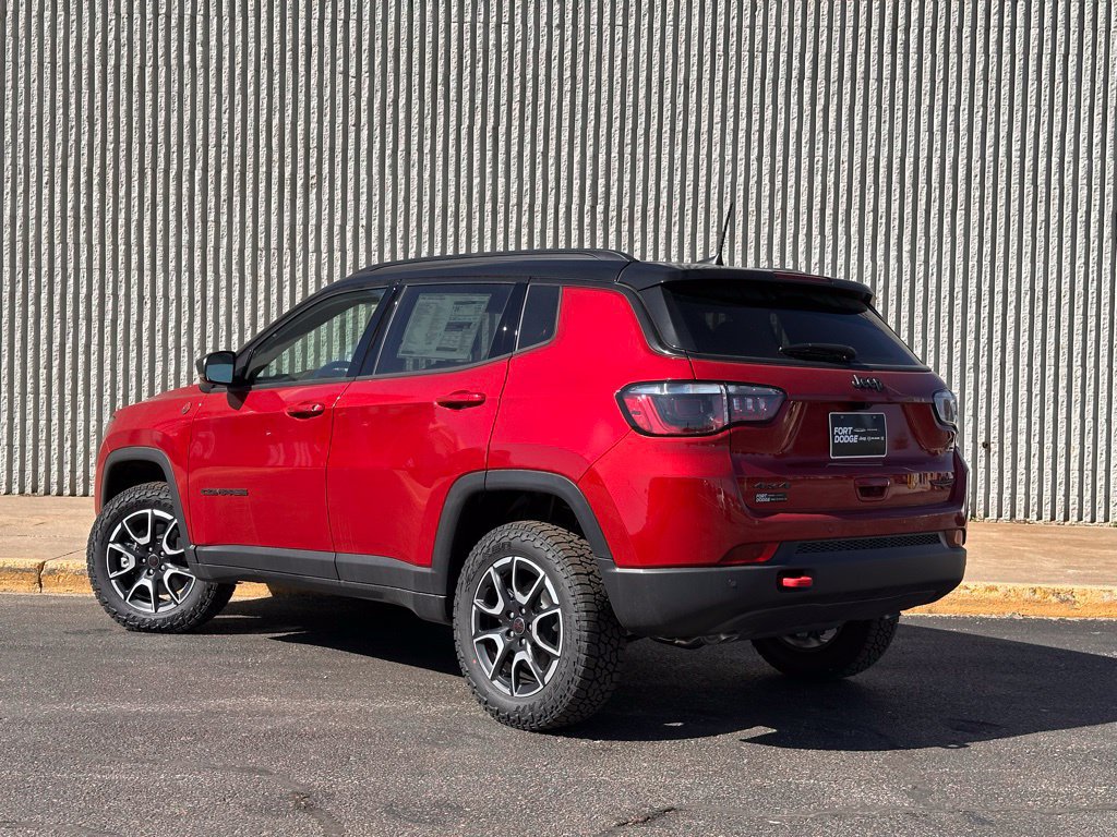 New 2026 Jeep Compass Trailhawk w/ Sun, Sound & Navigation Group AWD/4WD image 3