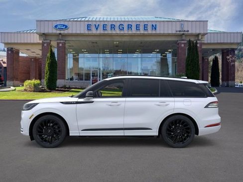 New 2026 Lincoln Aviator Reserve image 3