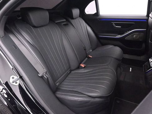 Used 2023 Mercedes-Benz S 500 4MATIC w/ AMG Line image 24