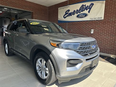 Used 2023 Ford Explorer XLT w/ Class IV Trailer Tow Package AWD/4WD image 1