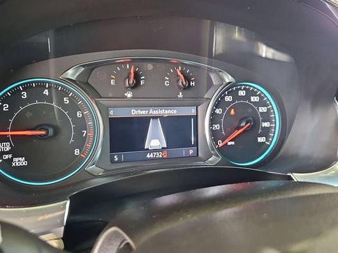 Used 2023 Chevrolet Traverse LT FWD image 15