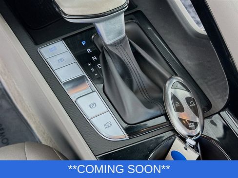 Used 2024 Hyundai Elantra SEL w/ Convenience Package FWD image 19