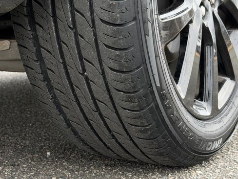 Used 2022 Lincoln Nautilus Reserve w/ Equipment Group 201A image 8