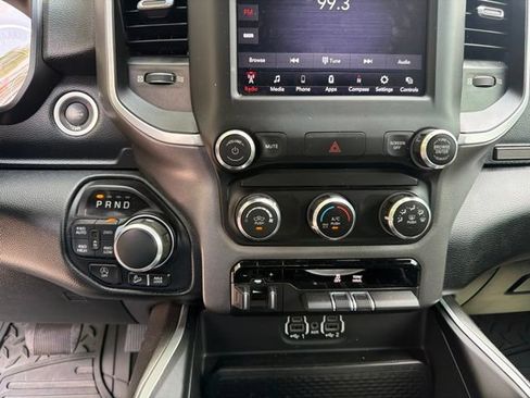 Used 2020 RAM 1500 Big Horn AWD/4WD image 25