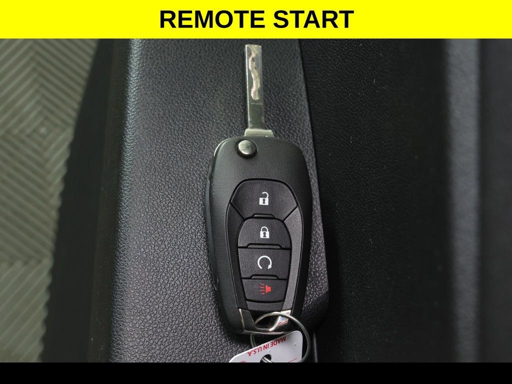 Used 2025 Chevrolet Trax LS w/ LS Convenience Package FWD image 8