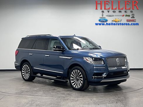 Used 2019 Lincoln Navigator Reserve image 1