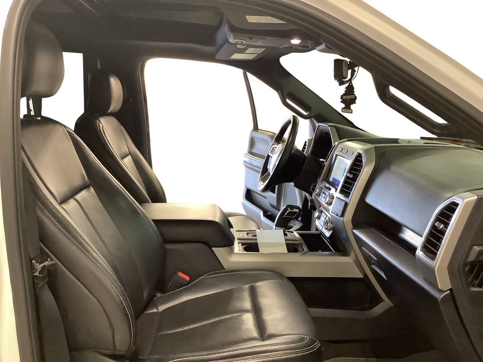 Used 2020 Ford F150 Lariat w/ Equipment Group 502A Luxury AWD/4WD image 23