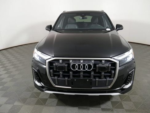 Used 2025 Audi Q7 3.0T Premium Plus AWD/4WD image 2