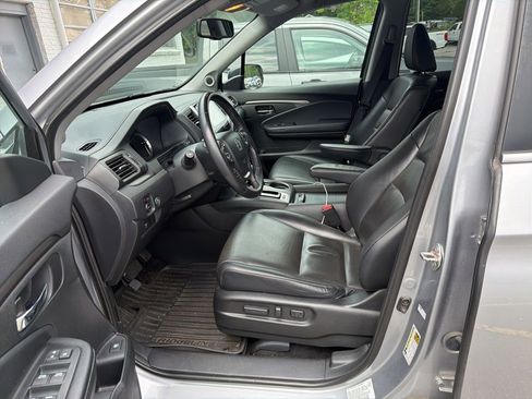 Used 2018 Honda Ridgeline RTL-T image 4
