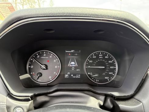 Used 2025 Subaru Outback Premium AWD/4WD image 13