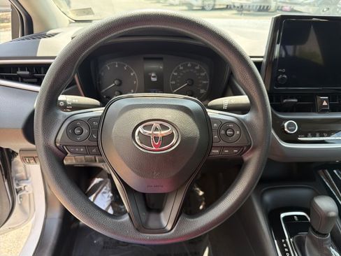 Used 2024 Toyota Corolla LE FWD image 14
