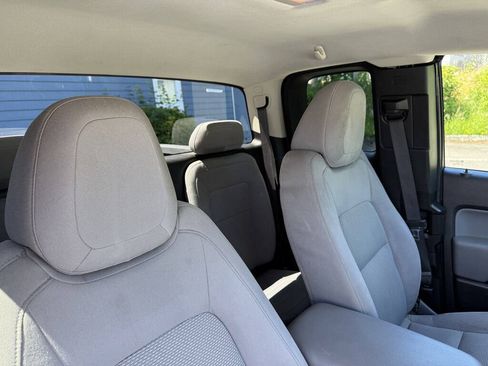 Used 2015 Chevrolet Colorado W/T w/ WT Convenience Package RWD image 17
