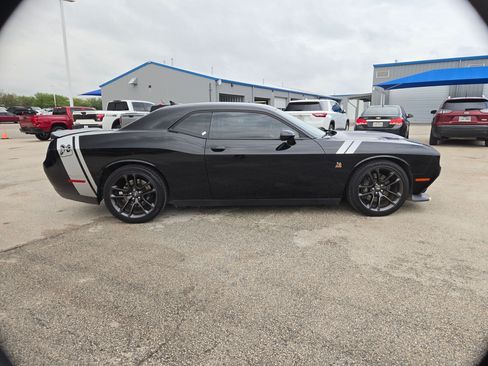 Used 2023 Dodge Challenger R/T Scat Pack w/ Plus Package RWD image 2
