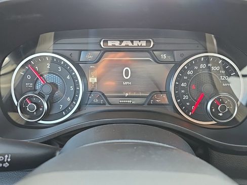 New 2026 RAM 1500 Express AWD/4WD image 23