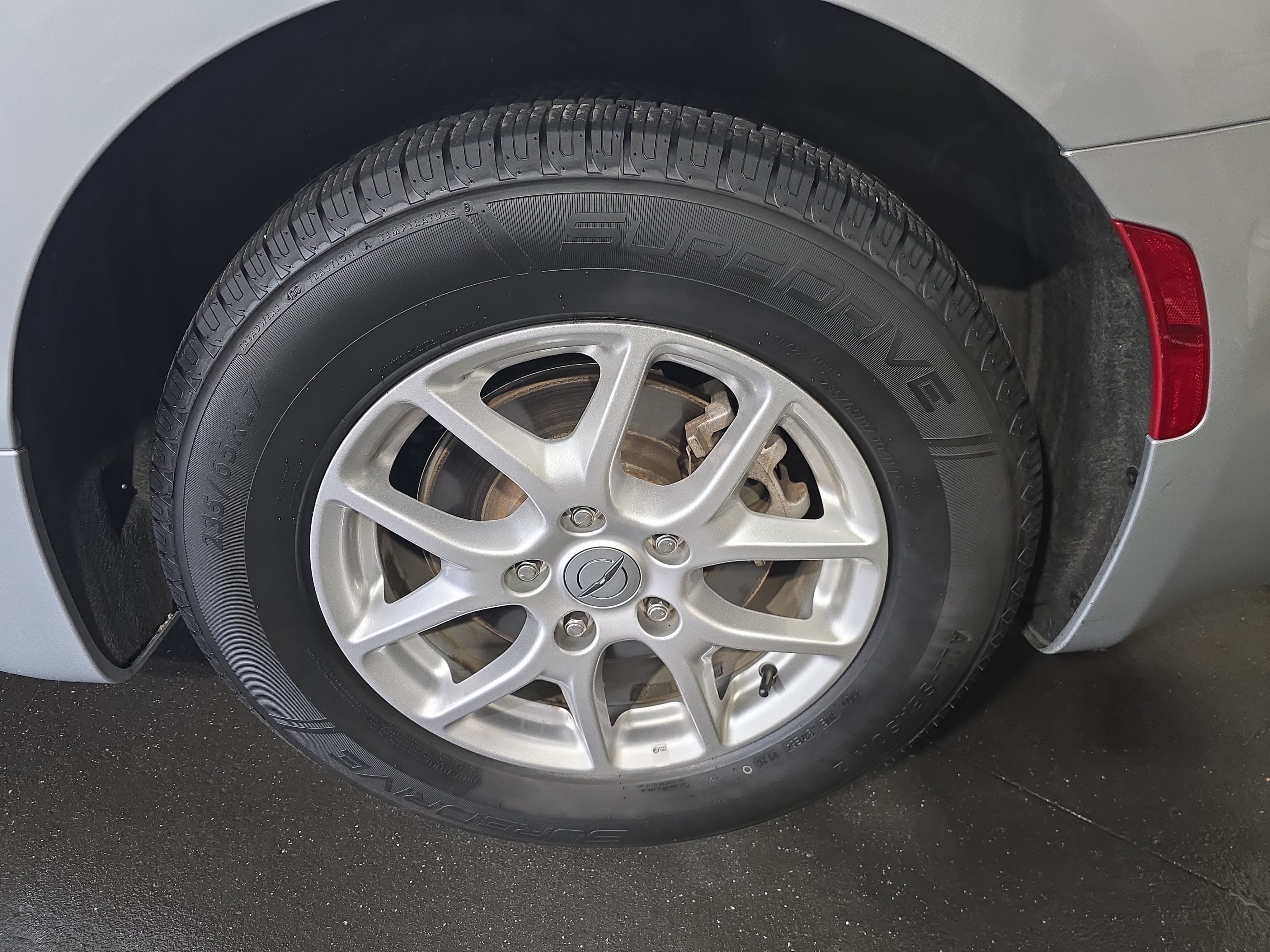 Used 2024 Chrysler Pacifica Touring-L FWD image 33
