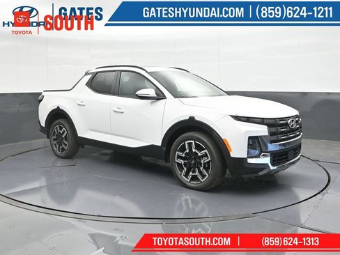 Used 2025 Hyundai Santa Cruz Limited AWD/4WD image 4
