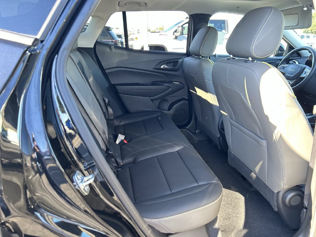 Certified 2024 Chevrolet Trax ACTIV w/ Sunroof Package FWD image 32