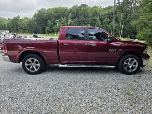 Used 2018 RAM 1500 Laramie w/ Convenience Group AWD/4WD image 6