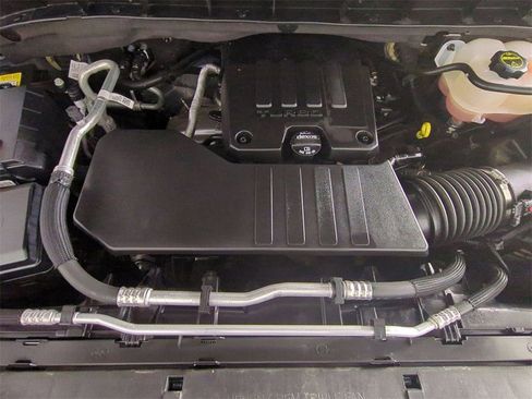 Used 2024 Chevrolet Silverado 1500 LT image 29