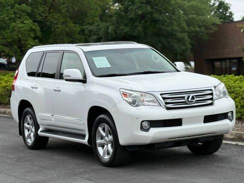 Used 2011 Lexus GX 460 Premium AWD/4WD image 3