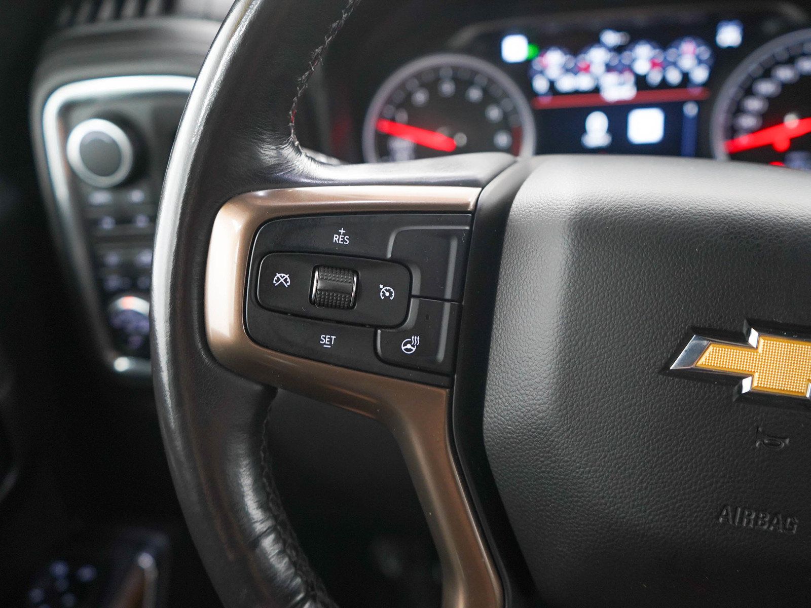 Used 2019 Chevrolet Silverado 1500 High Country w/ Z71 Off-Road Package AWD/4WD image 26