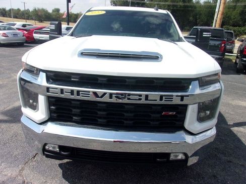 Used 2022 Chevrolet Silverado 2500 LT w/ Convenience Package AWD/4WD image 4