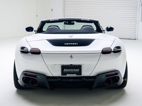 Used 2025 Ferrari Roma image 27