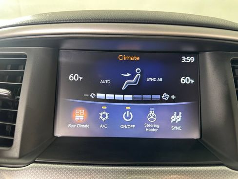 Used 2020 Nissan Pathfinder SL AWD/4WD image 31