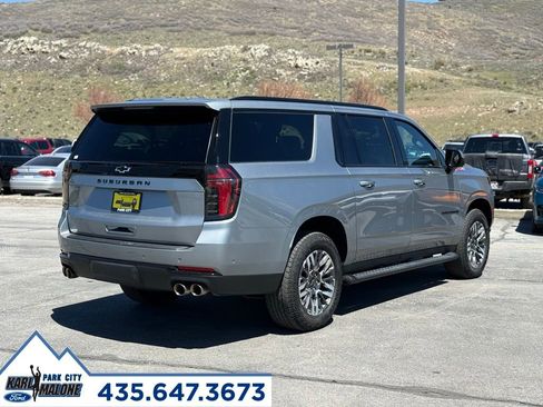 Used 2025 Chevrolet Suburban Z71 AWD/4WD image 5