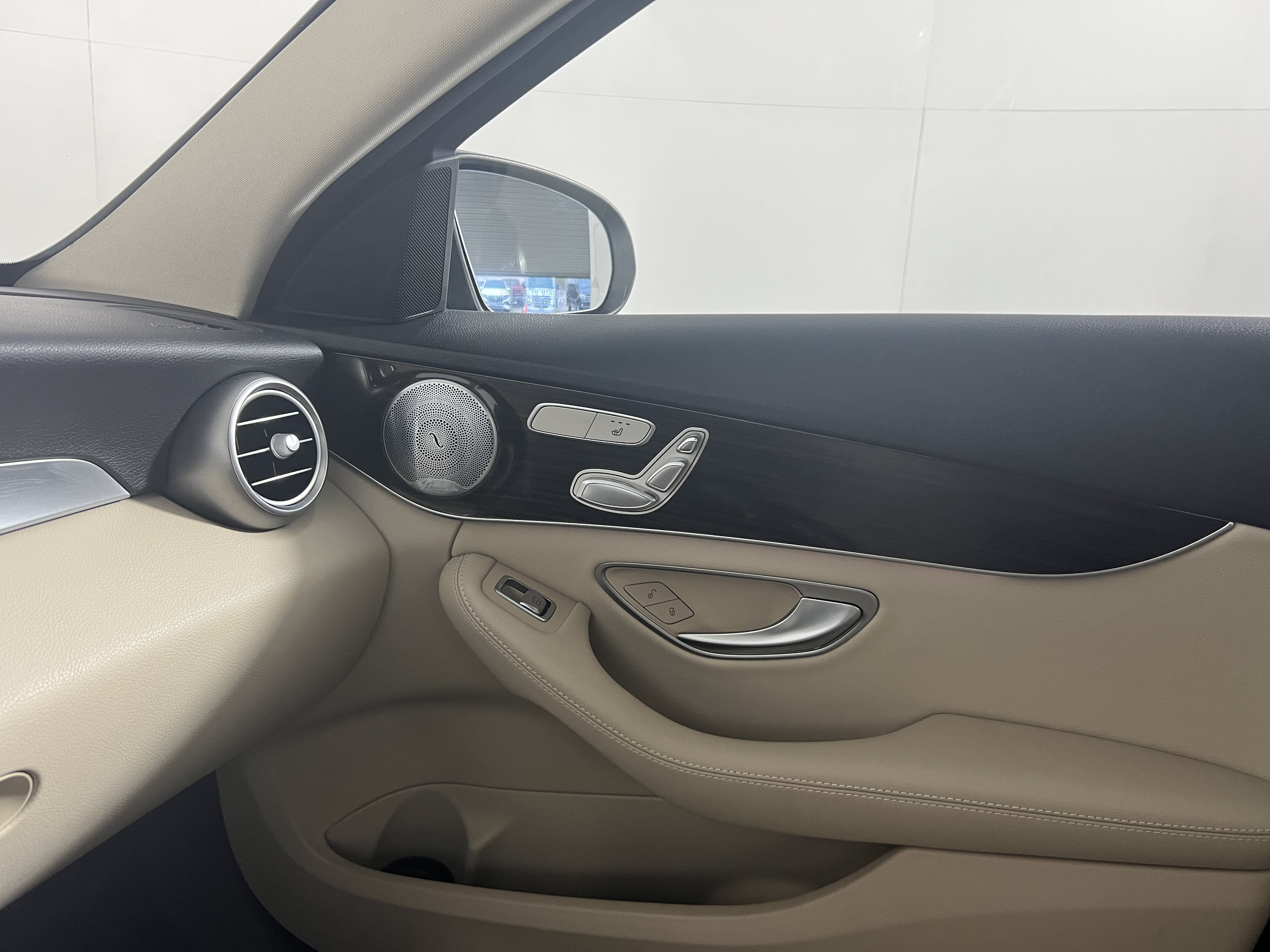 Used 2021 Mercedes-Benz C 300 Sedan image 12