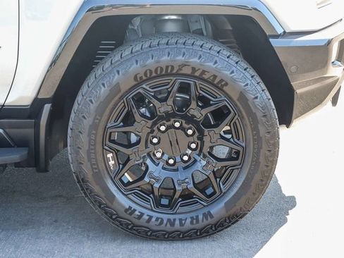 Used 2026 GMC Hummer EV SUV AWD/4WD image 10