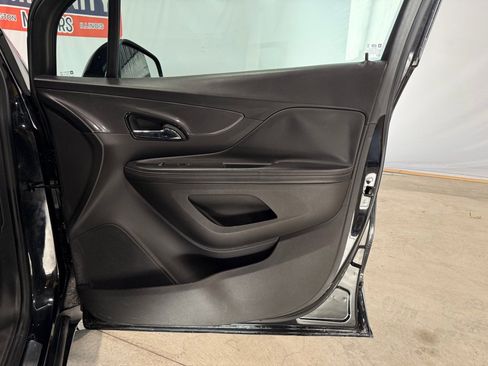 Used 2018 Buick Encore FWD image 29