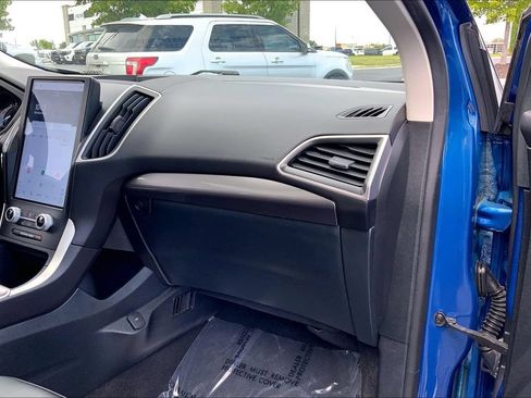 Used 2024 Ford Edge SEL w/ Convenience Package AWD/4WD image 15
