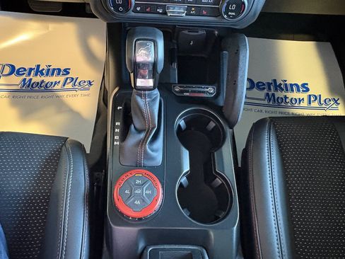 Used 2025 Ford Bronco Raptor AWD/4WD image 22