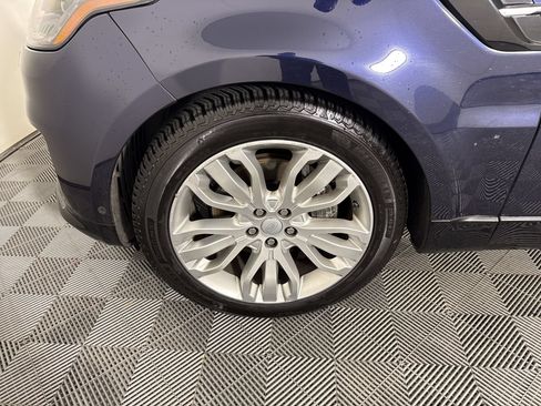 Used 2019 Land Rover Range Rover Sport HSE AWD/4WD image 13