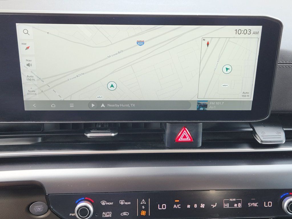 Used 2025 Kia Carnival FWD image 7