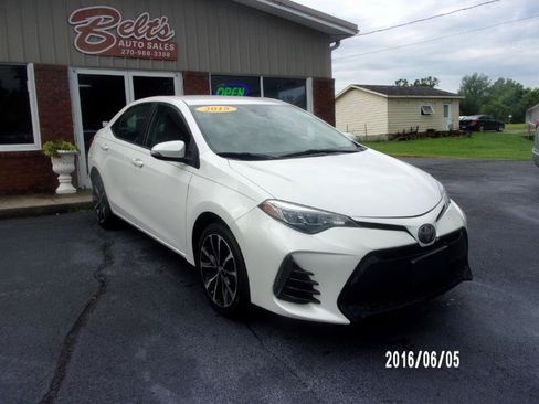 Used 2018 Toyota Corolla SE FWD image 3